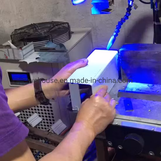 Armazenamento de canto de armazenamento de banheiro de aço inoxidável para parede de prateleiras domésticas